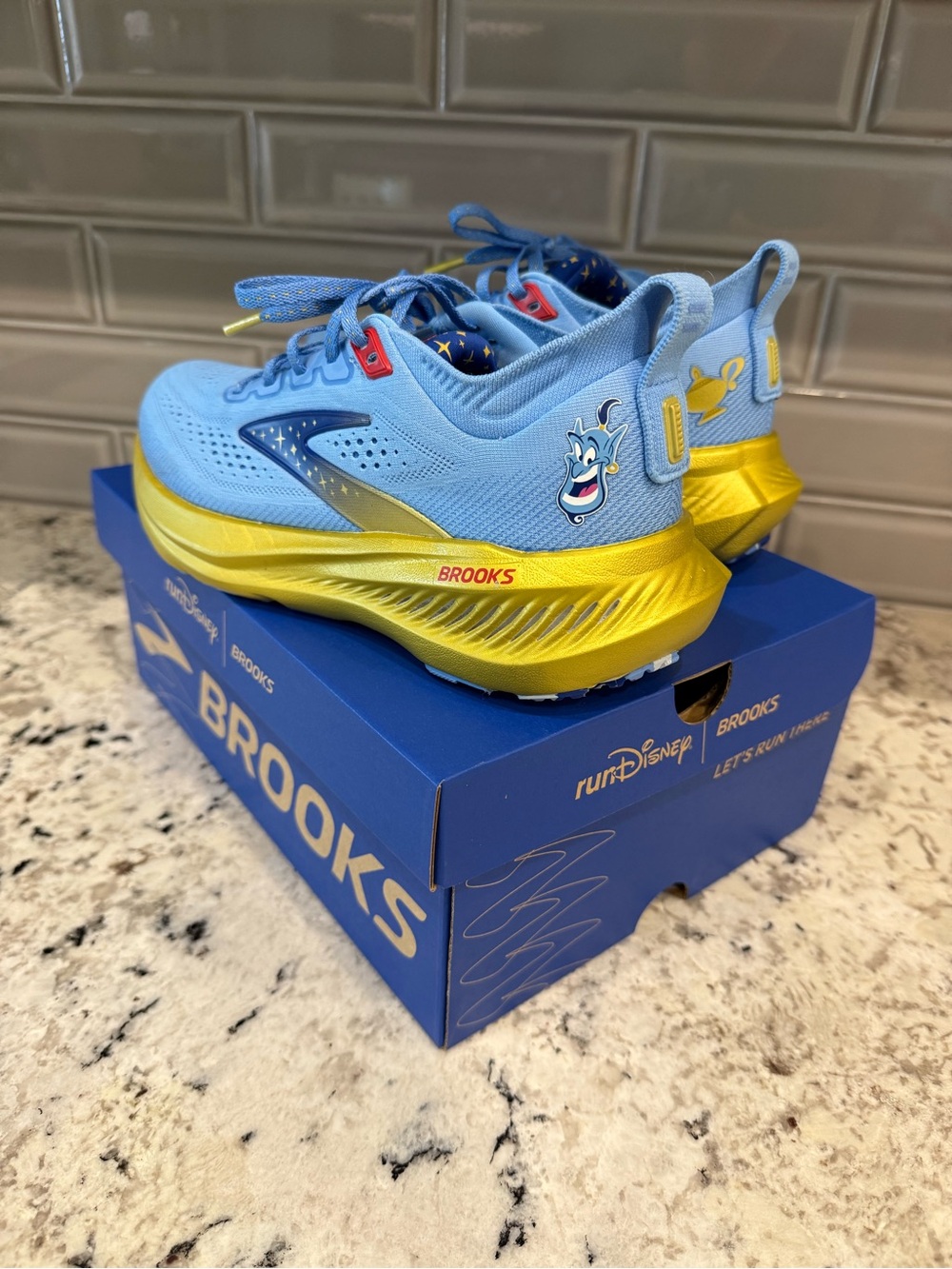 *Run Disney* Brooks Glycerin 23 RunDisney Genie sneakers - Picture 9 of 9